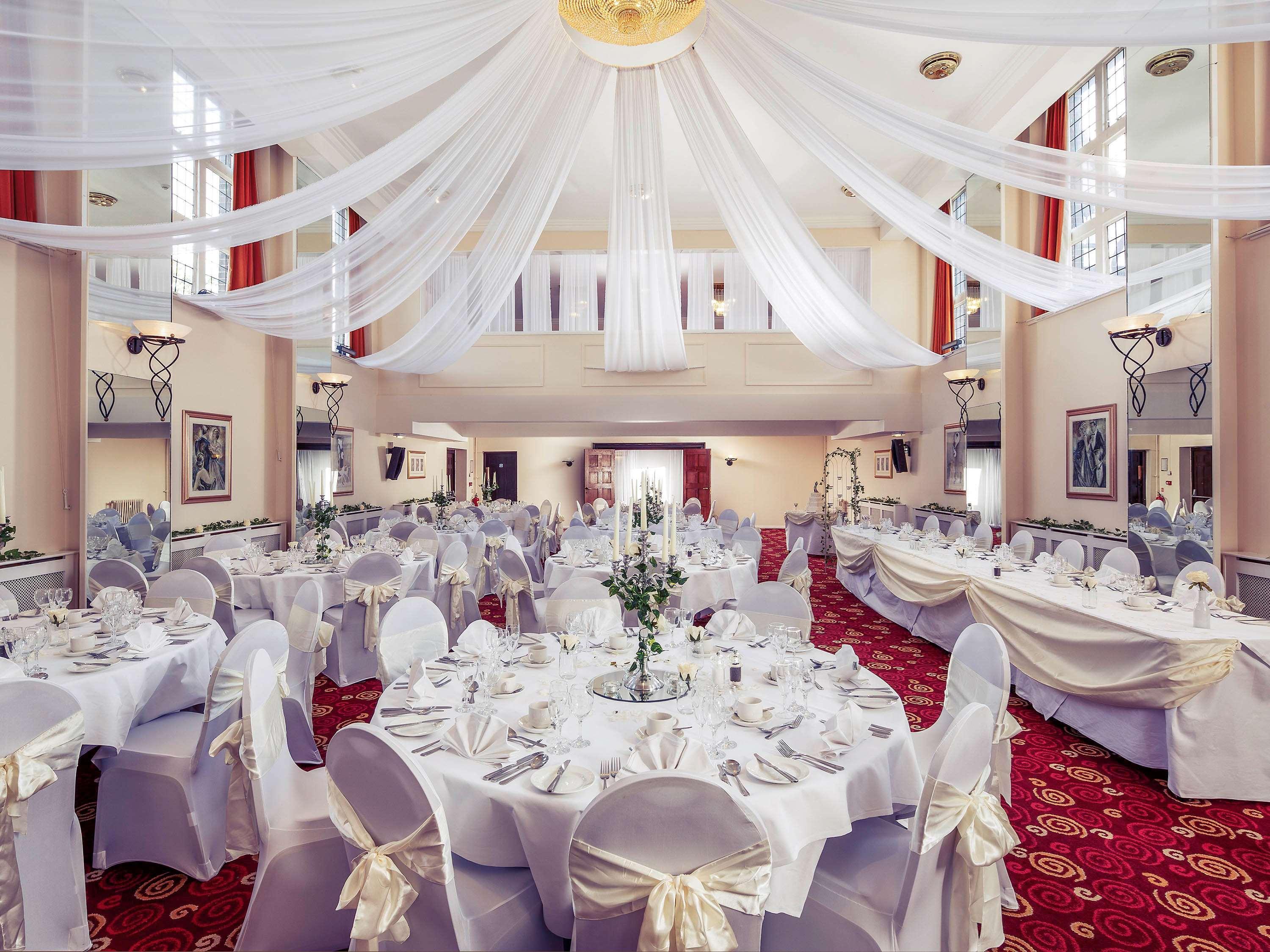Mercure Leeds Parkway Hotel Екстериор снимка