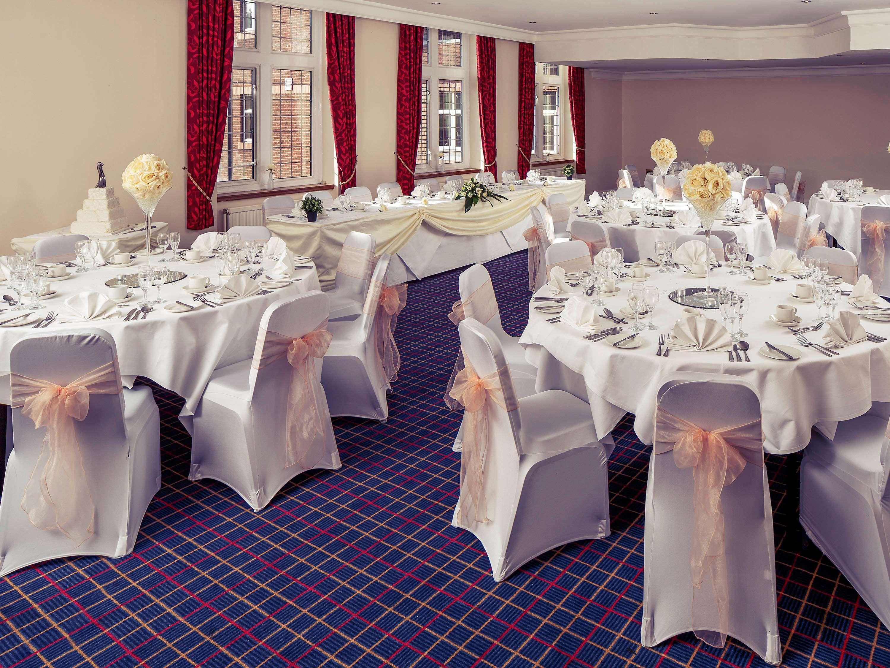 Mercure Leeds Parkway Hotel Екстериор снимка