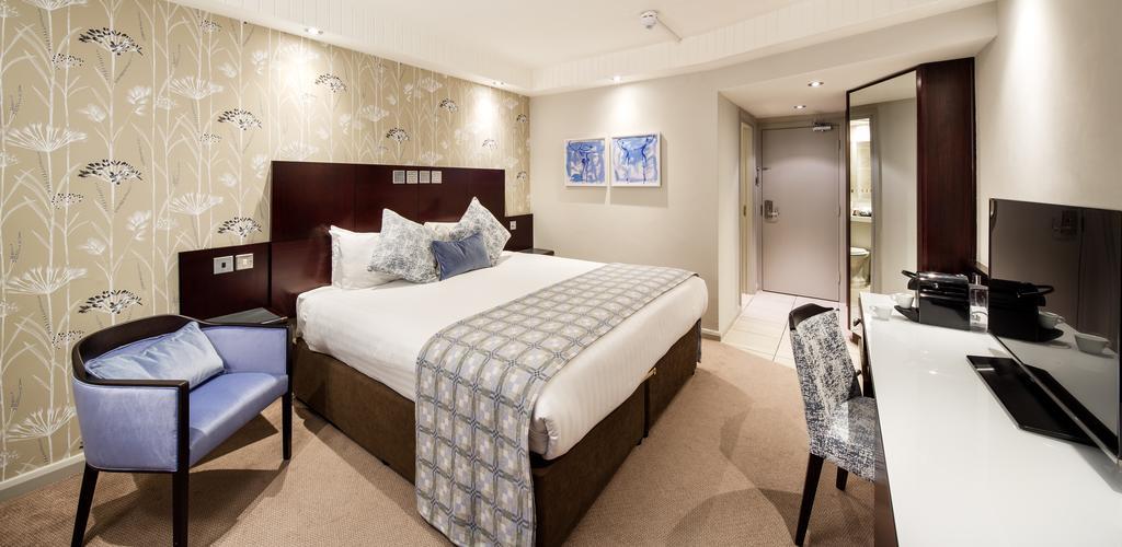 Mercure Leeds Parkway Hotel Екстериор снимка